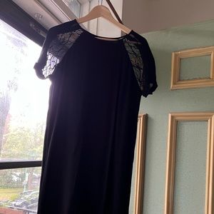 Black viscose midi dress with sheer shoulders